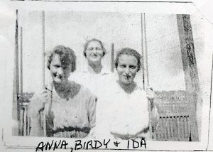 Ida and her sisters, Anna and Birdie