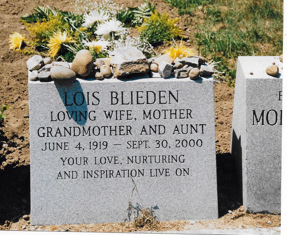 Lois Blieden gravestone